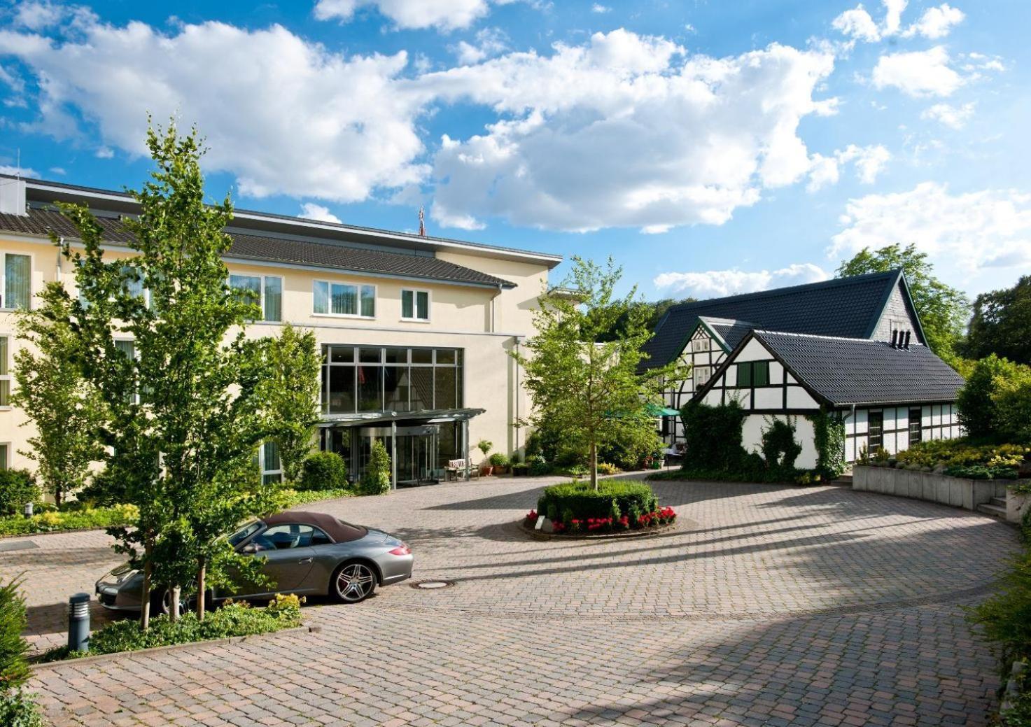 Ramada By Wyndham Duesseldorf Ratingen Exterior foto