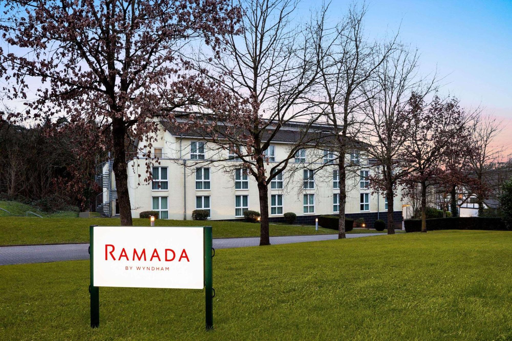 Ramada By Wyndham Duesseldorf Ratingen Exterior foto